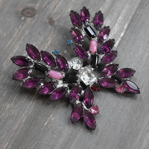 Vintage KJL Kenneth Jay Lane Butterfly Brooch Extra Large Purple Pink Crystals - Picture 3 of 7